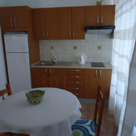 Arrieta Sleeps 4 Wifi T691494