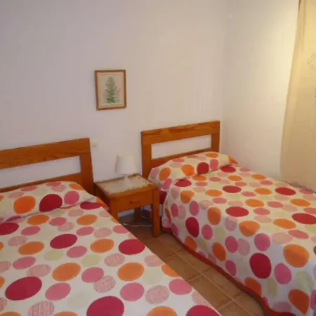 アパート Arrieta Sleeps 4 Wifi T691494 *