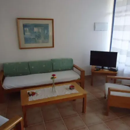 アパート Arrieta Sleeps 4 Wifi T691494 アリエタ